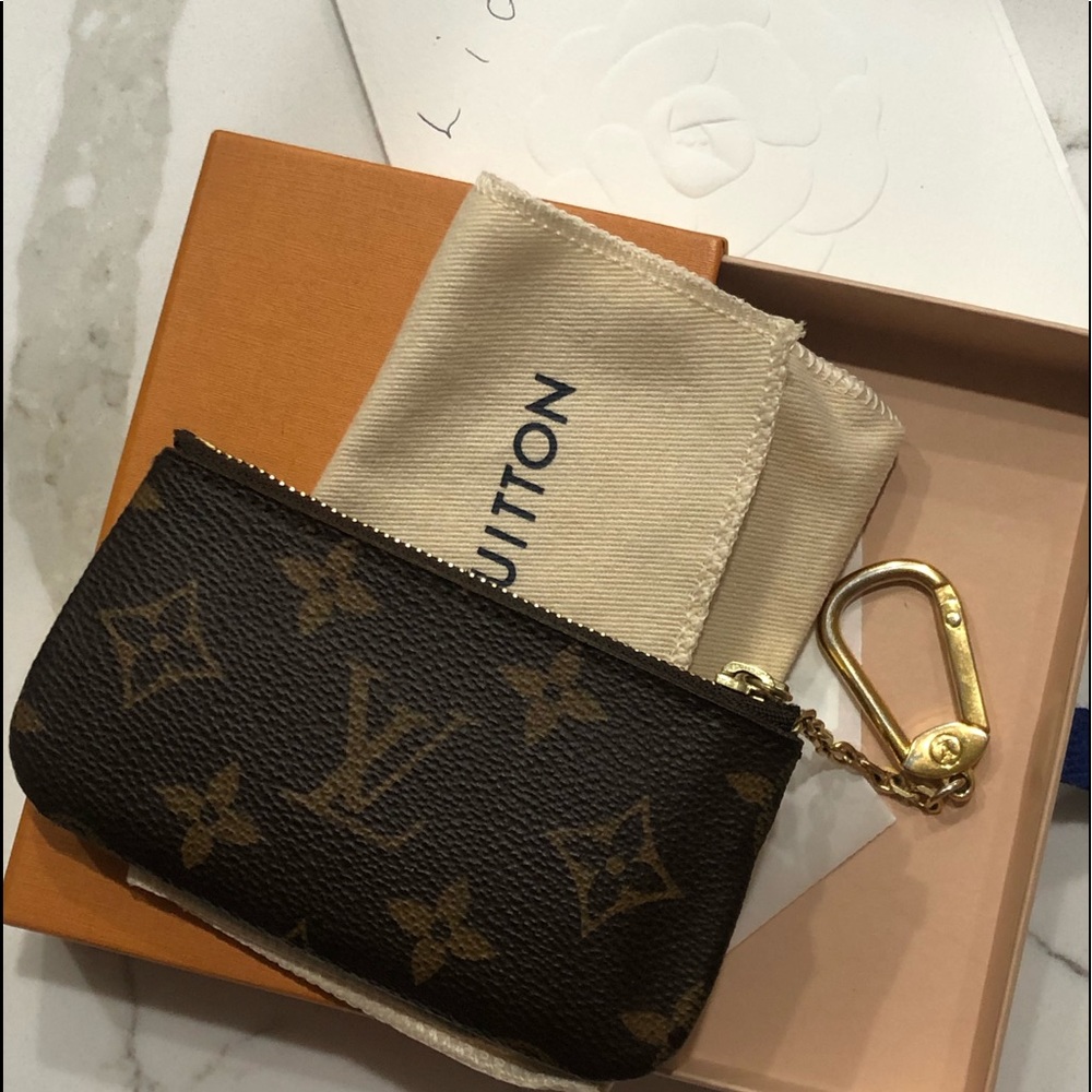 LV CLES